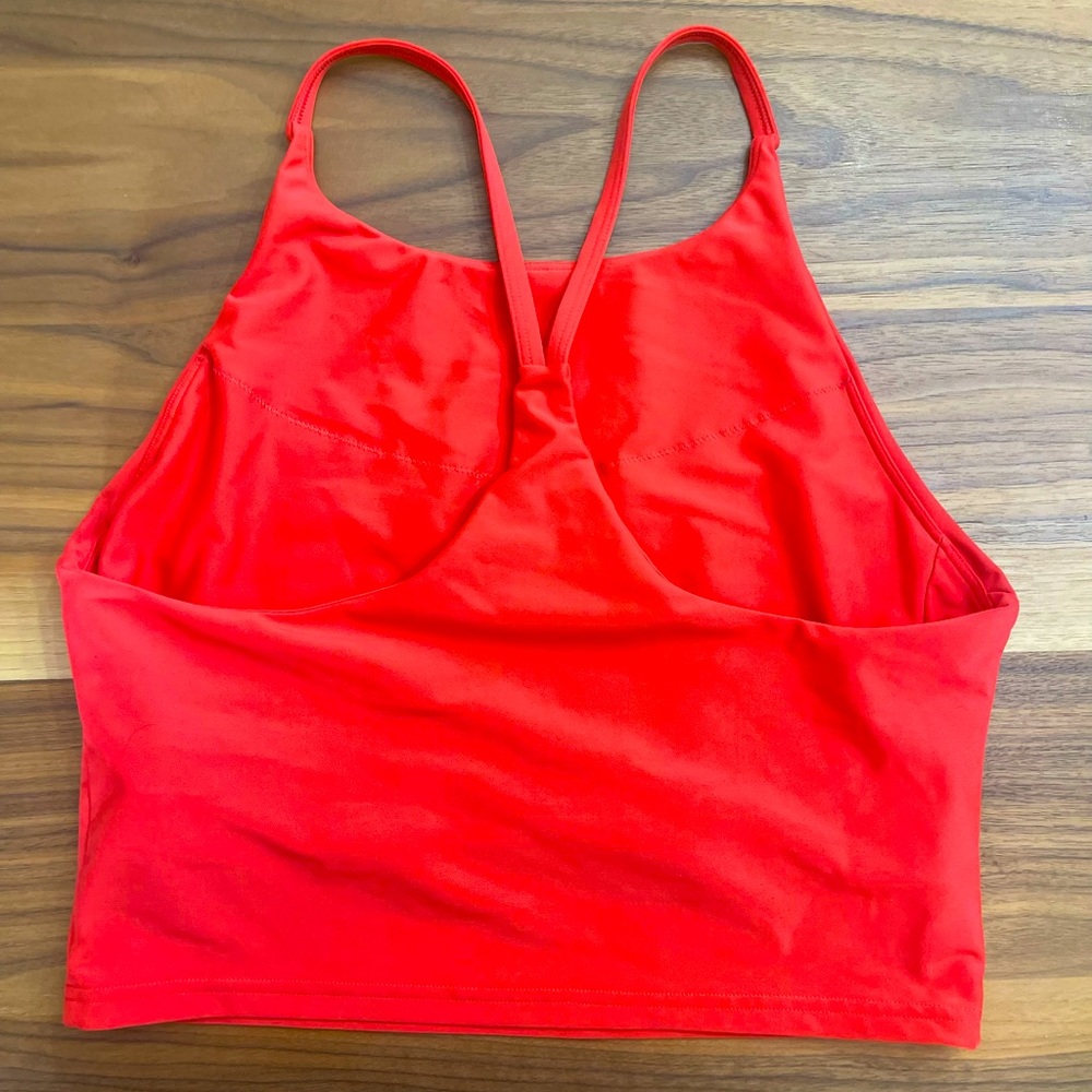 Women’s Old Navy Red Athletic Tank size Large - Picture 4 of 4